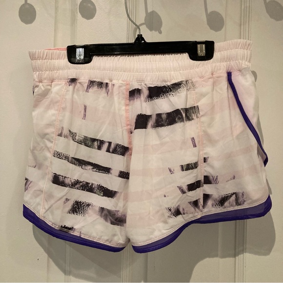 Lululemon Shorts - Picture 3 of 4